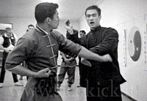 Bruce i Taky Kimura (1963)